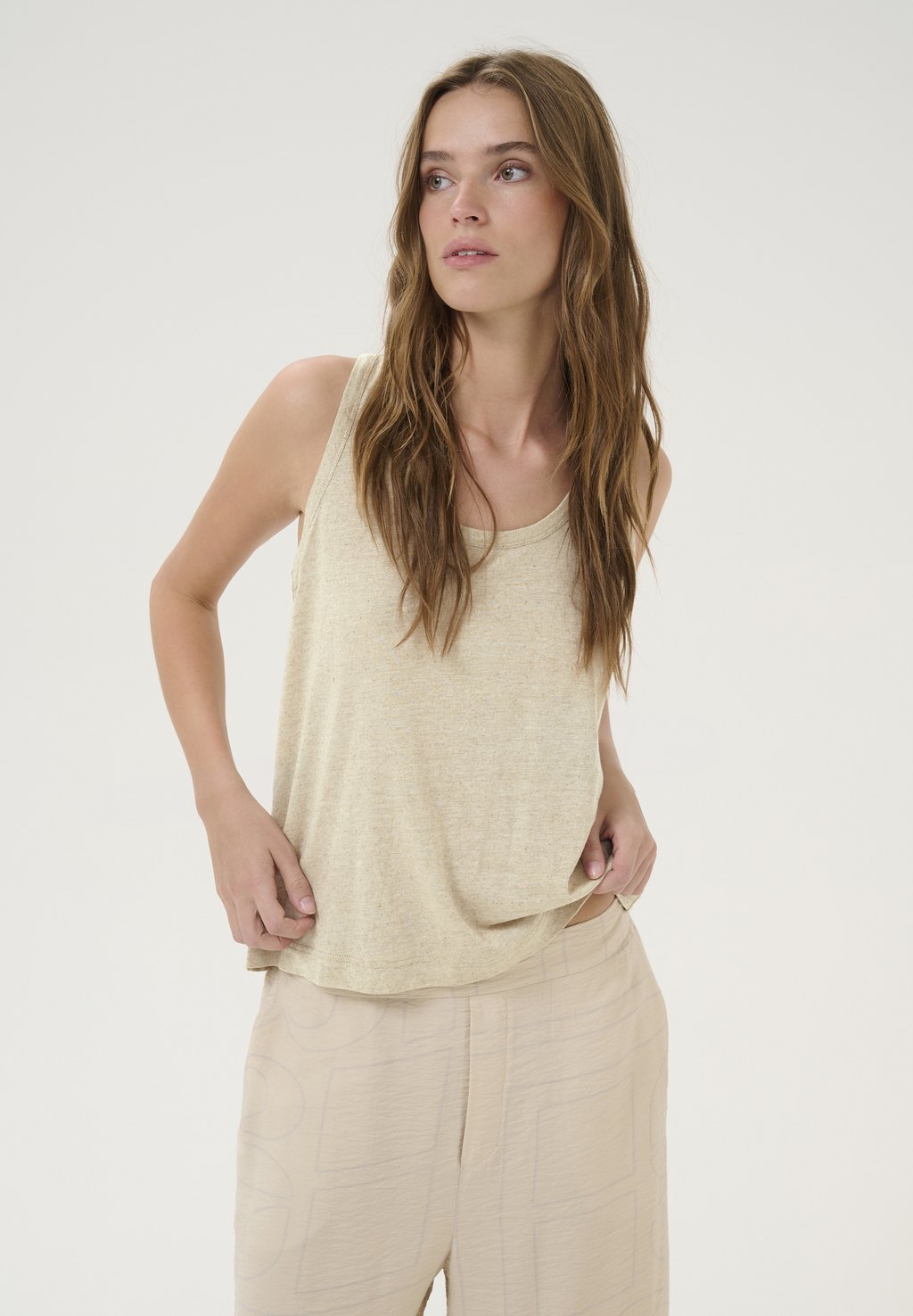 

Топ LISA My Essential Wardrobe, кремовый
