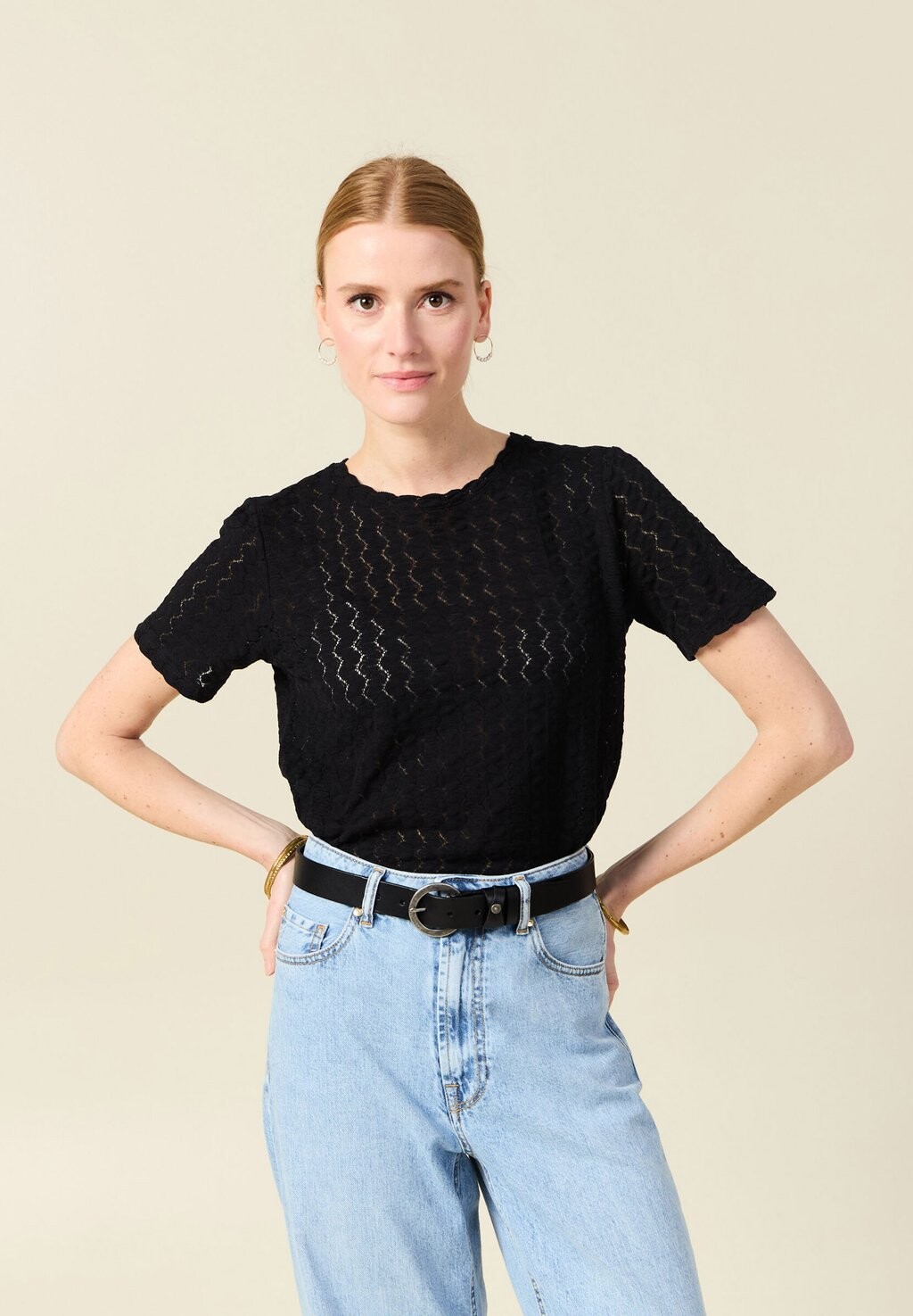 

Блуза MIT KURZEN ÄRMELN BONOBO Jeans, черный