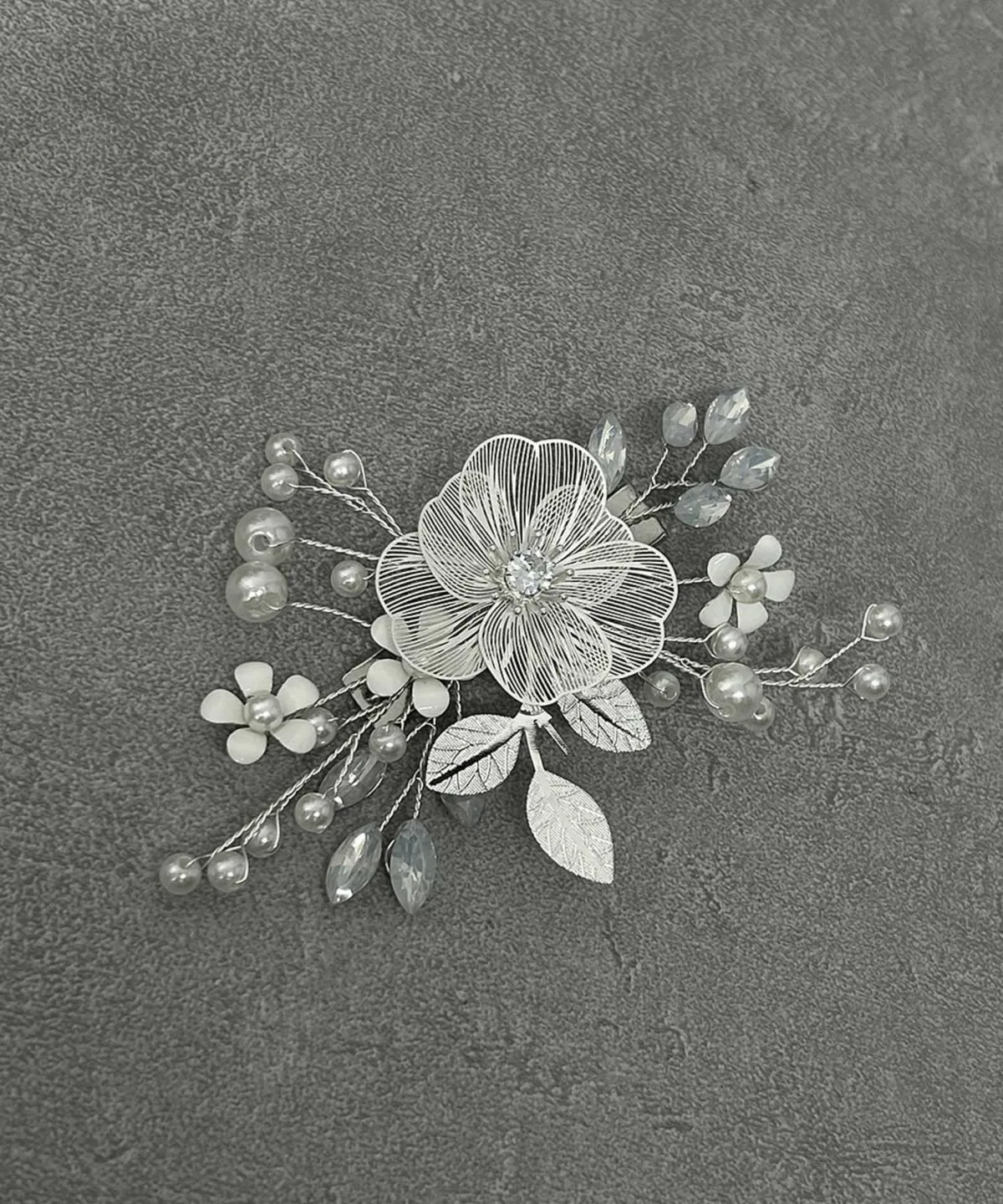 Заколка для волос Pearl Bijou с цветочным мотивом — свадебное украшение для волос. Girl, SI(06000) — фото 4