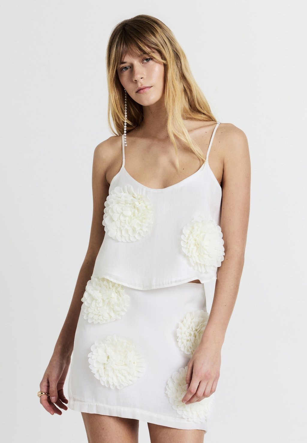 

Топ FIORI APPLICATI Calliope, цвет Bianco Lana