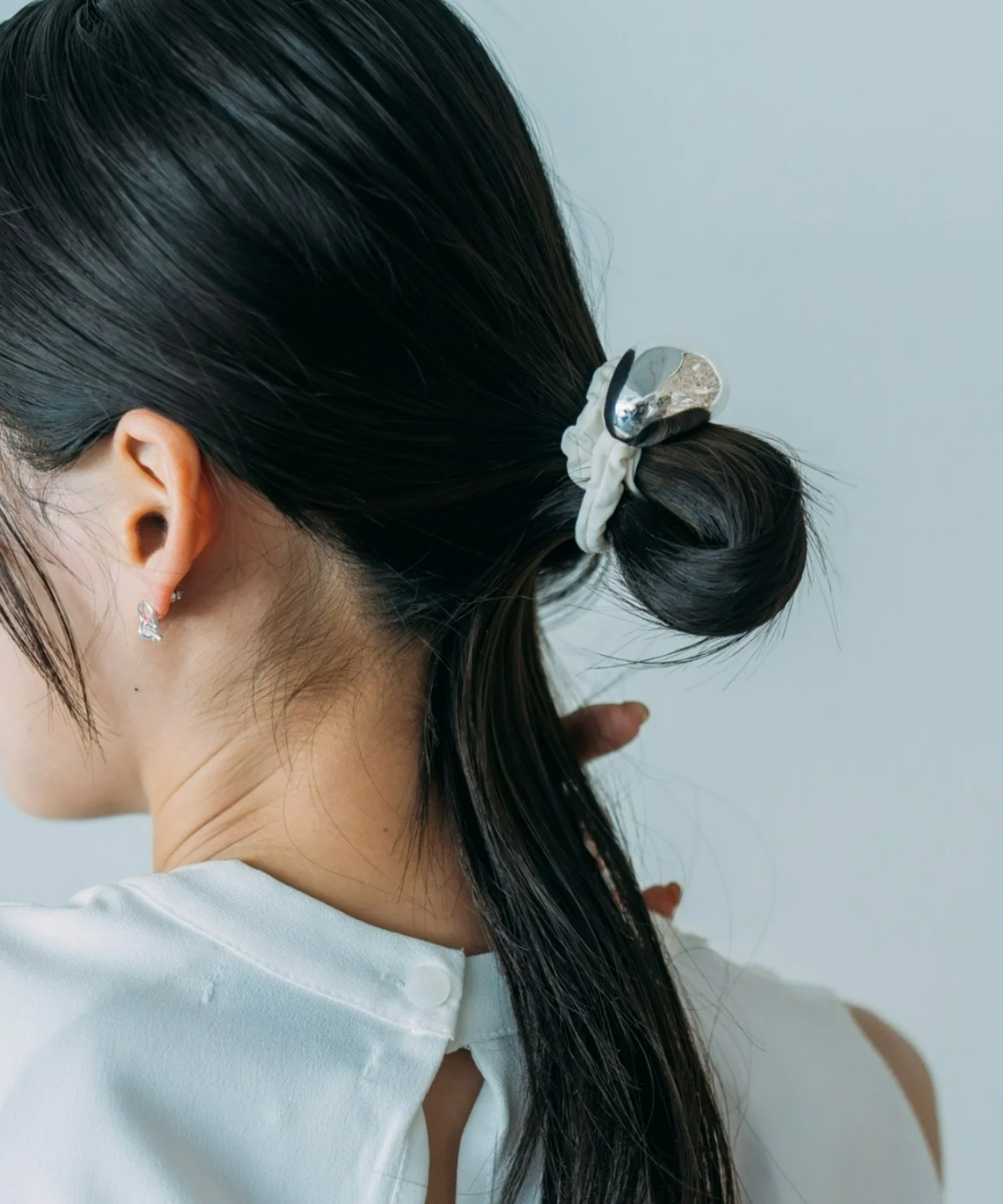 Резинка для волос Metal Bean Hair Tie, Nothing And Others, серебристый
