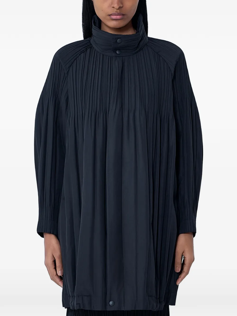 

Пальто с высоким воротником и плиссировкой Pleats Please Issey Miyake, черный