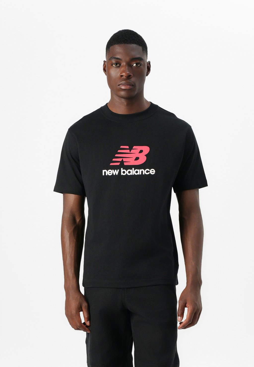 

Футболка с принтом ATHLETICS LOGO New Balance, черный