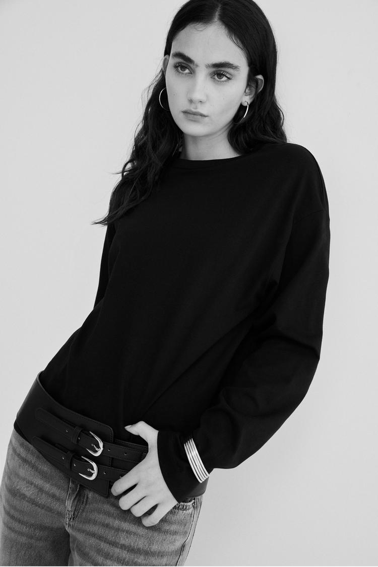

Футболка оверсайз с длинным рукавом с 21/02 по 01/06 Pull And Bear, черный