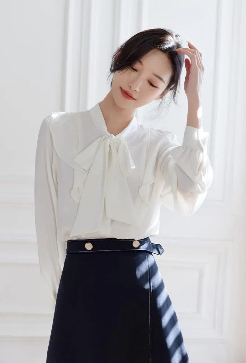 Блуза с воротником-стойкой и рюшами Bowtie Blouse, белый — фото 4