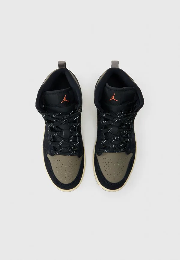 Кроссовки mid se bp hightop Jordan, Black/Olive Grey/Light Wild Mango/Muslin — фото 4
