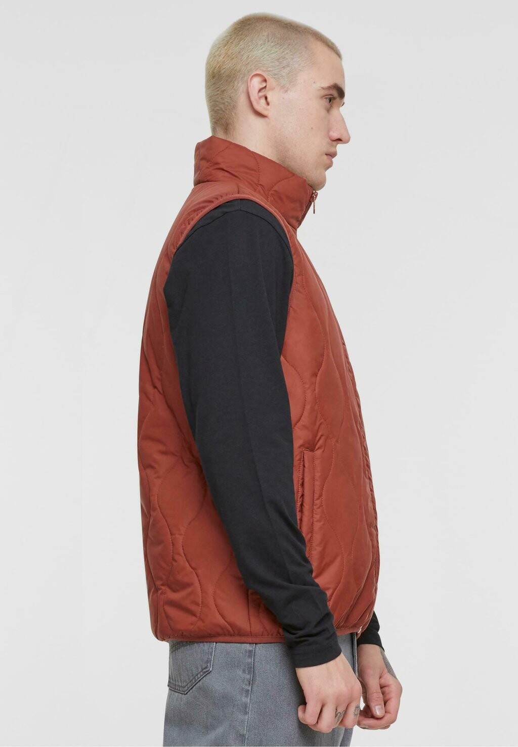 

Жилет SUPER LIGHT BUBBLE Urban Classics, темно-коричневый