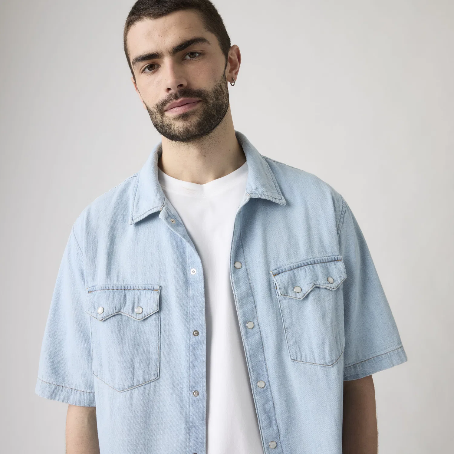 Рубашка в стиле вестерн свободного кроя с коротким рукавом Levi's, Medium Wash — фото 2