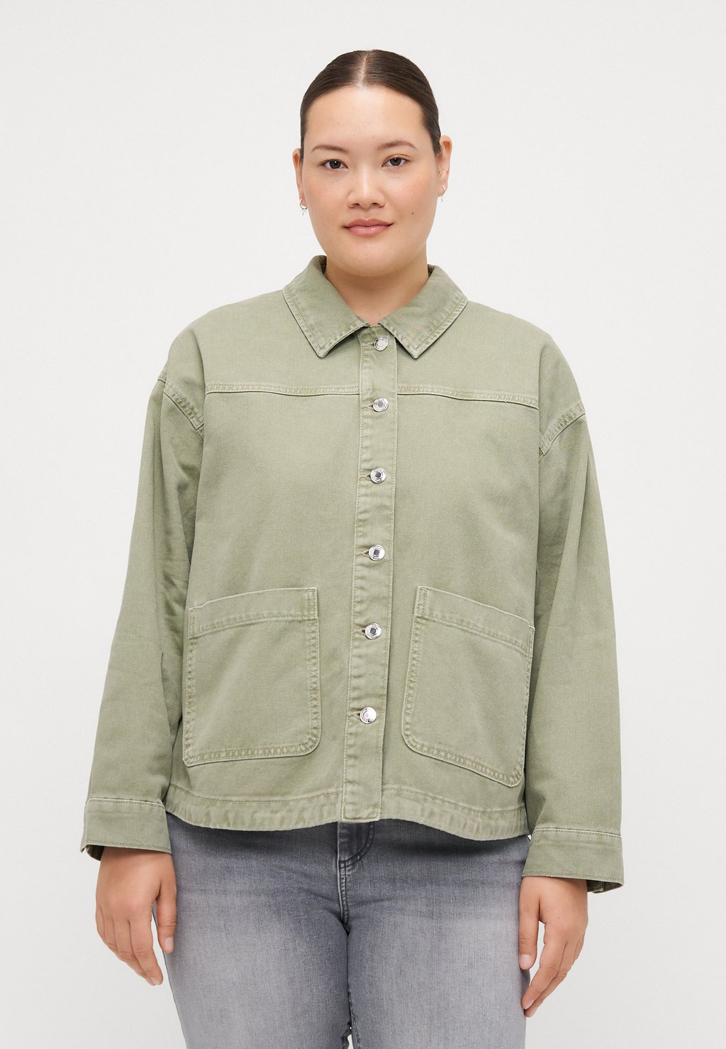 

Джинсовая куртка VMCJAMIE SHACKET MIX Vero Moda Curve, мультиколор