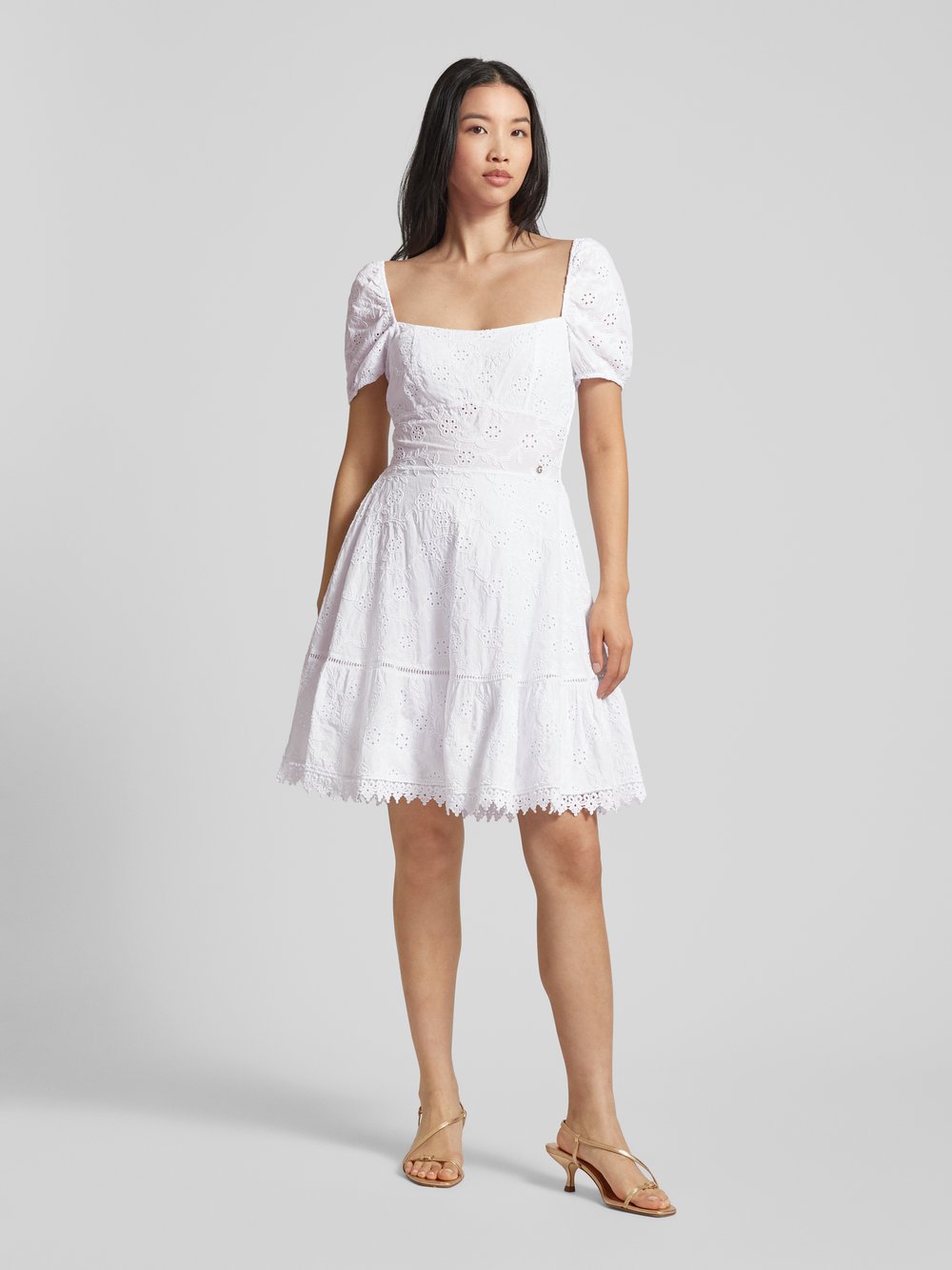 

Свадебное платье с кружевным узором Guess, белый