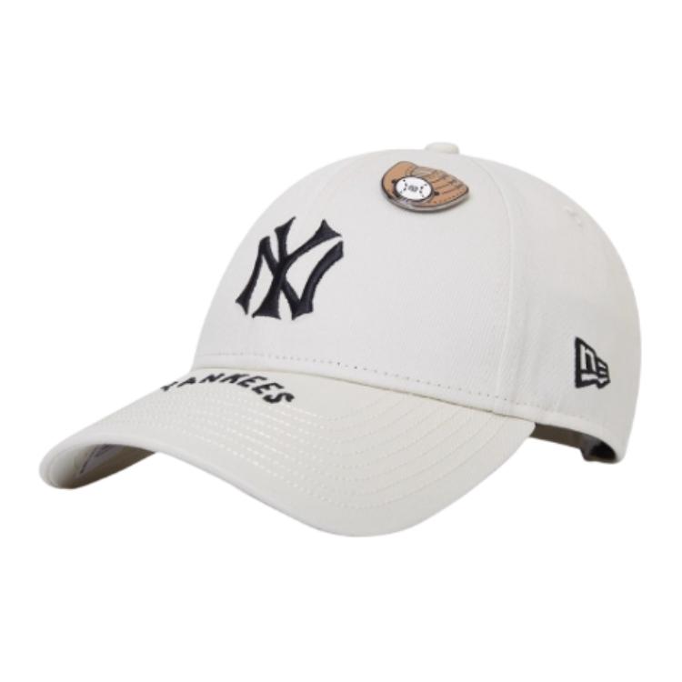 

New Era Хлопковая бейсболка Unisex цвета Ivory White