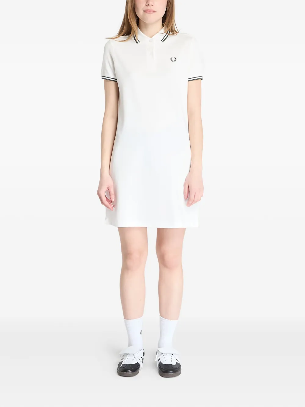 

Платье мини с воротником поло Fred Perry, белый