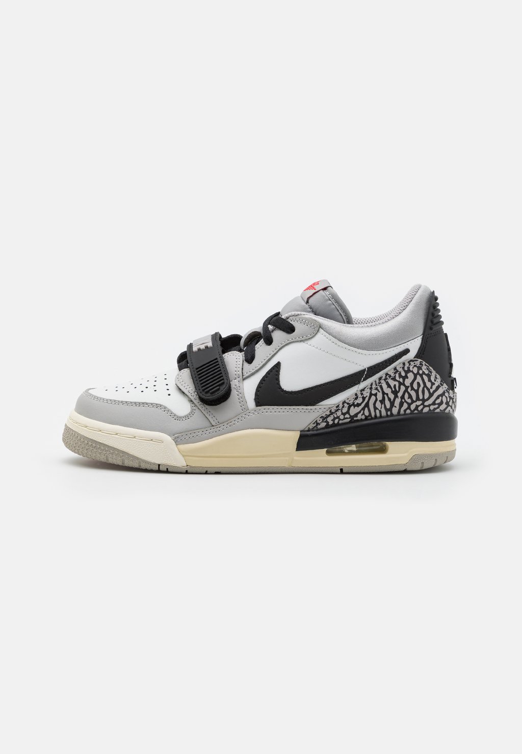 

Баскетбольные кроссовки AIR JORDAN LEGACY 312 UNISEX, цвет summit white/fire red/grey/black