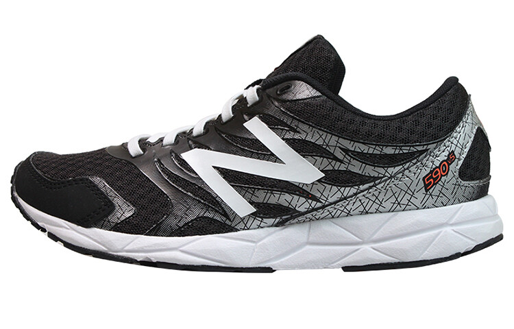 

Кроссовки женские NB 590 с низким верхом, черные/белые New Balance