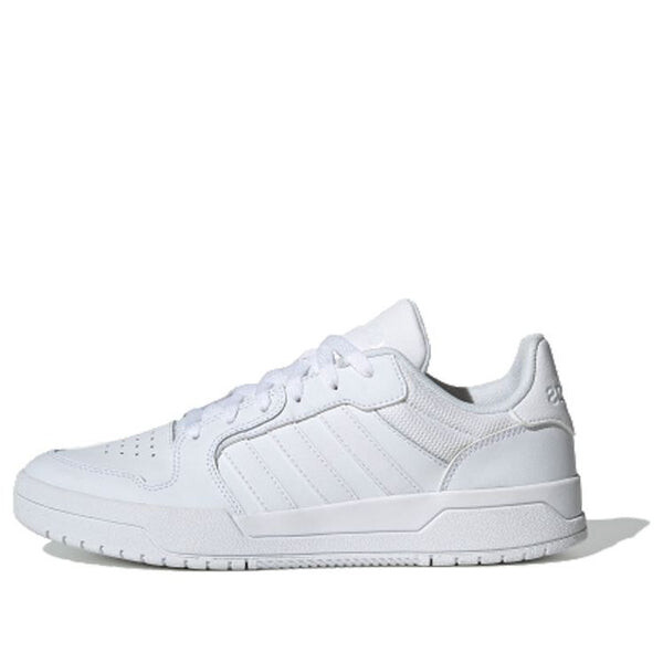 

Кроссовки заманивают в ловушку Adidas, белый