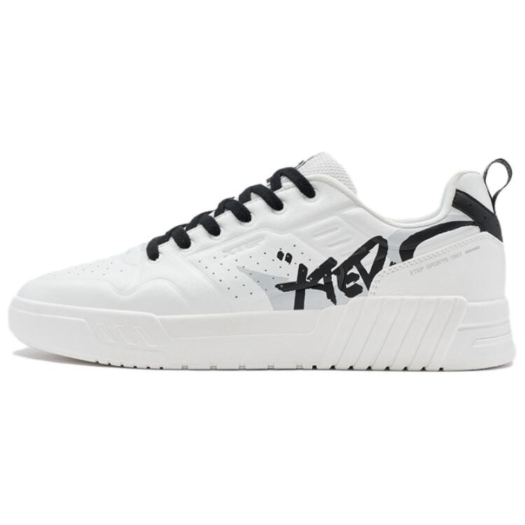 

Кроссовки XTEP Skateboarding Shoes Men Low-top White/Black, белый/черный