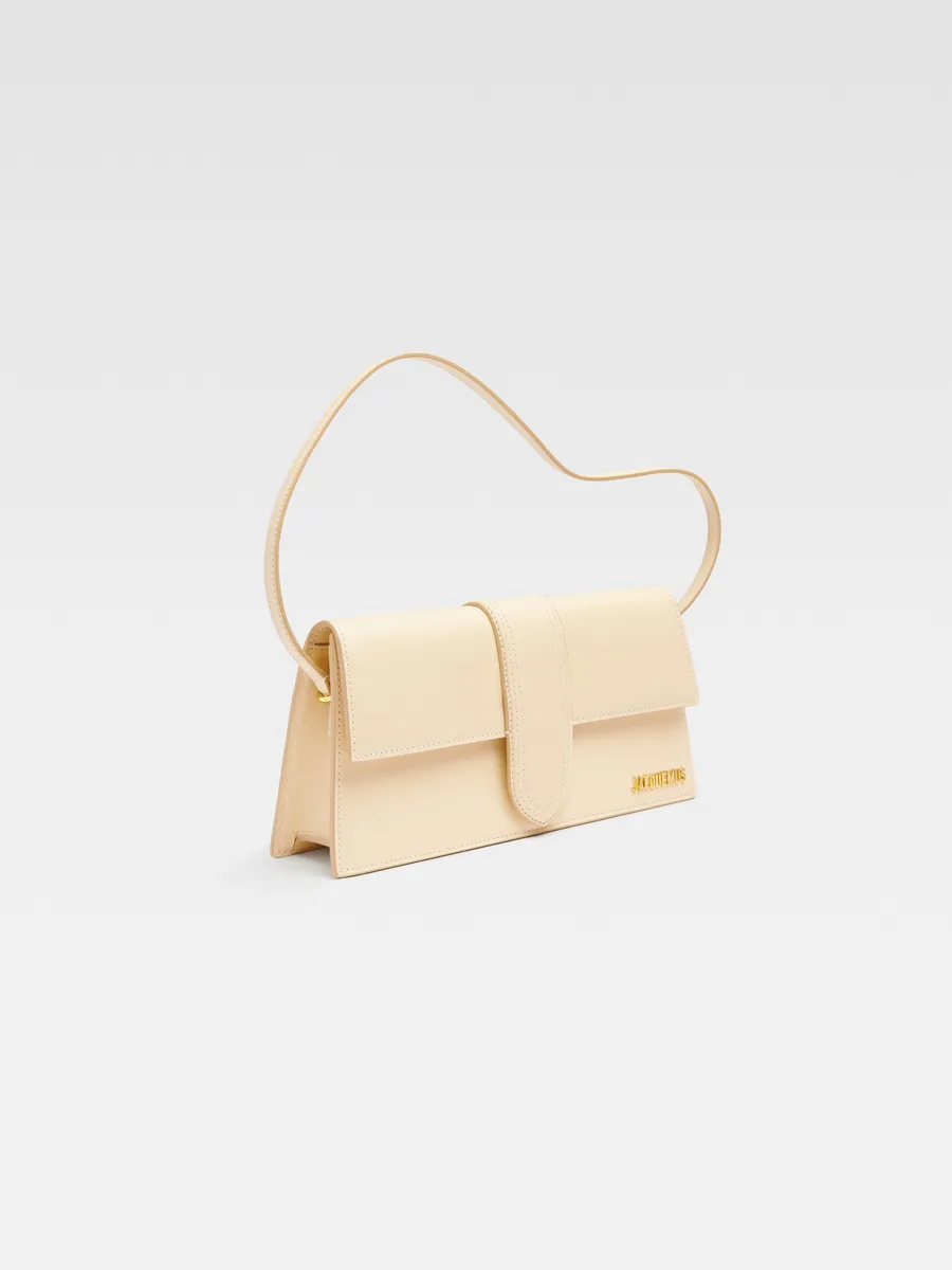 

Длинная сумка с клапаном Ле Бамбино Jacquemus, слоновая кость, Бежевый, Длинная сумка с клапаном Ле Бамбино Jacquemus, слоновая кость
