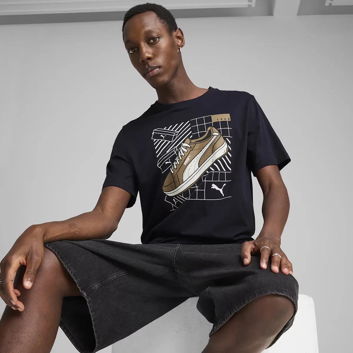 

Футболка мужская GRAPHICS Sneaker Tee Puma, синий