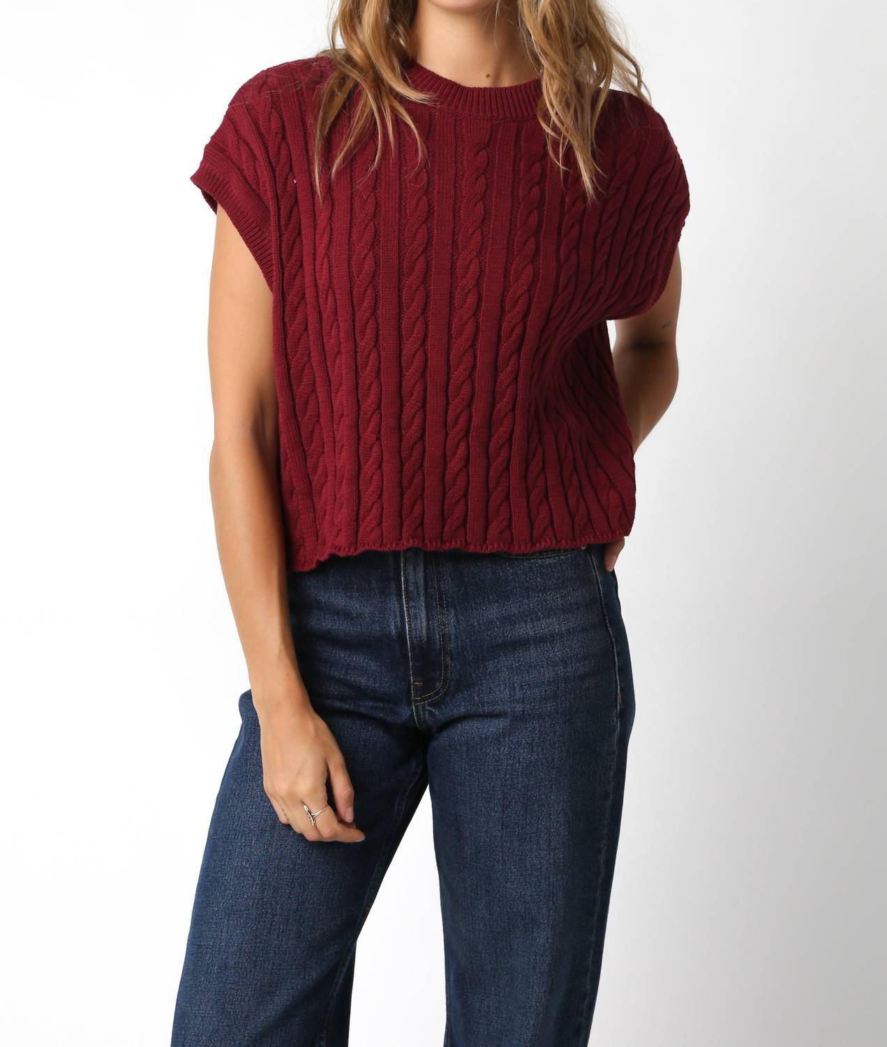 

Вязаный топ Alina в бордовом цвете Olivaceous, бургундия