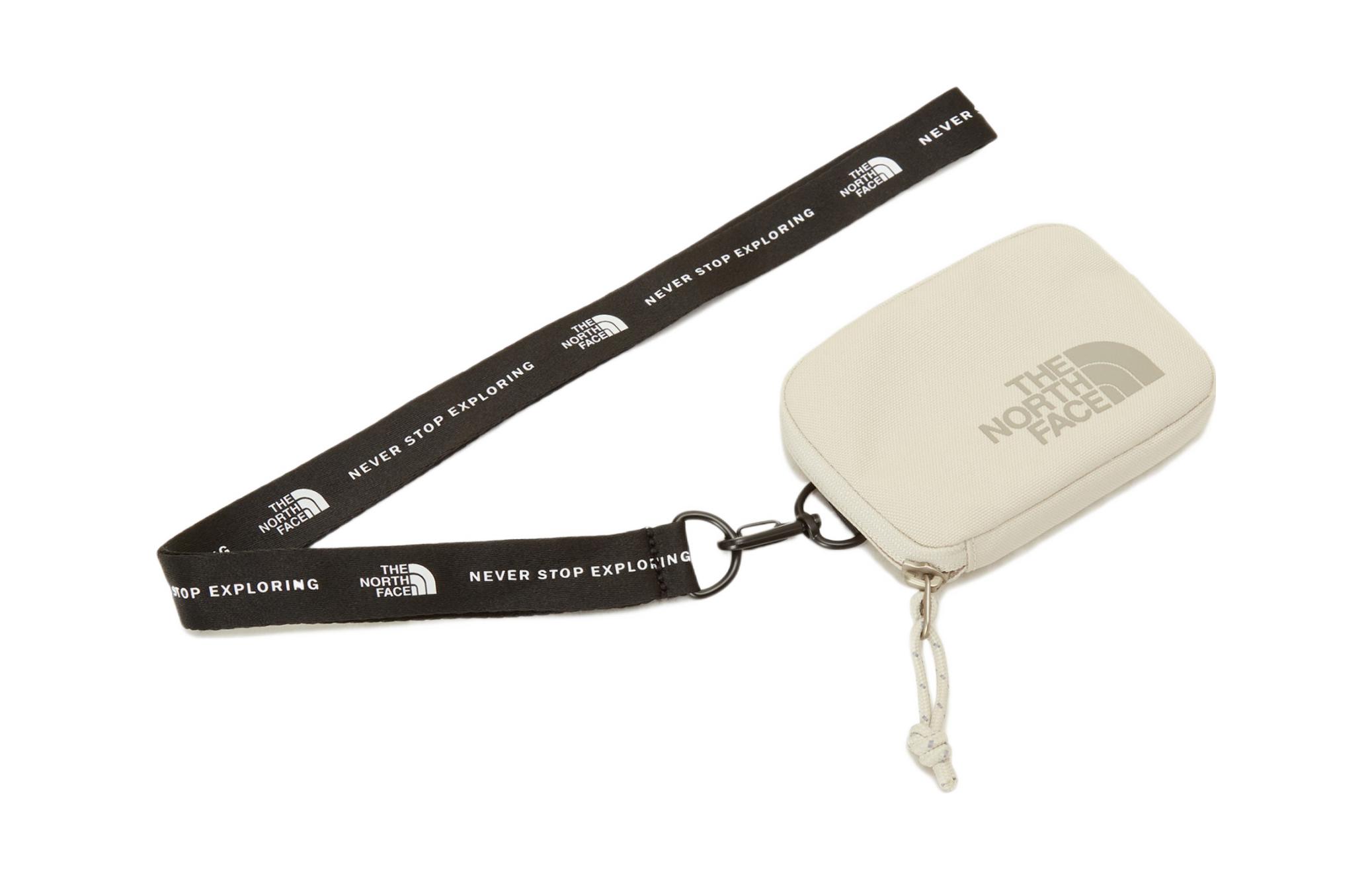 

THE NORTH FACE Миниатюрный унисекс кошелёк-кошелёк из переработанного полиэстера кремового цвета