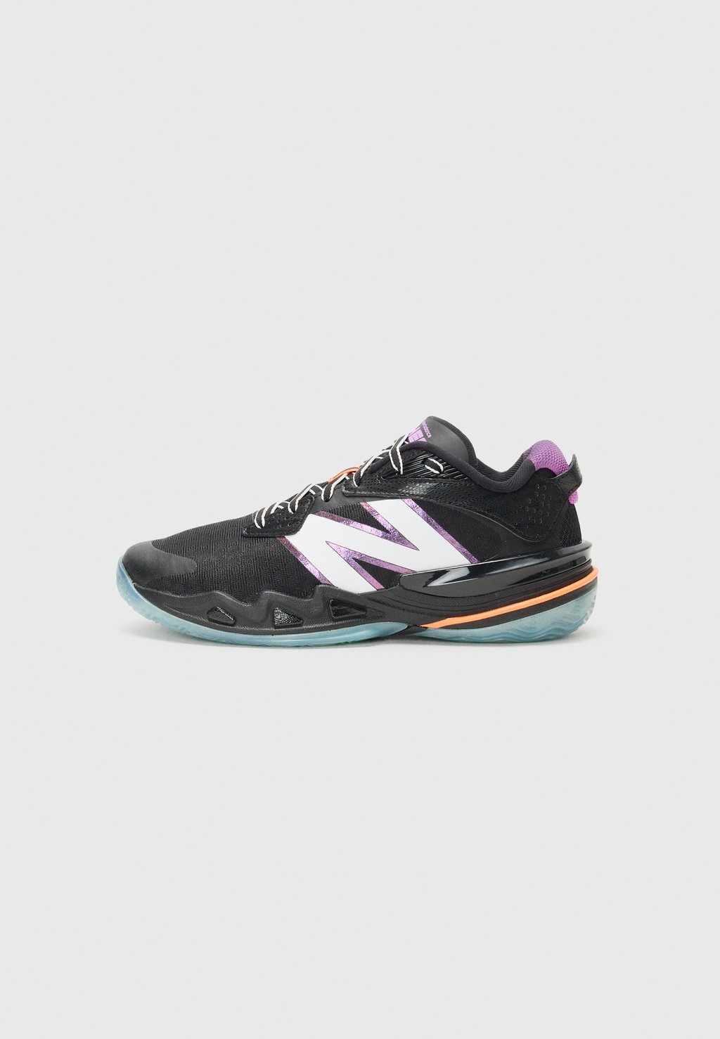 

Баскетбольные кроссовки HESI LOW V2 UNISEX New Balance, черный