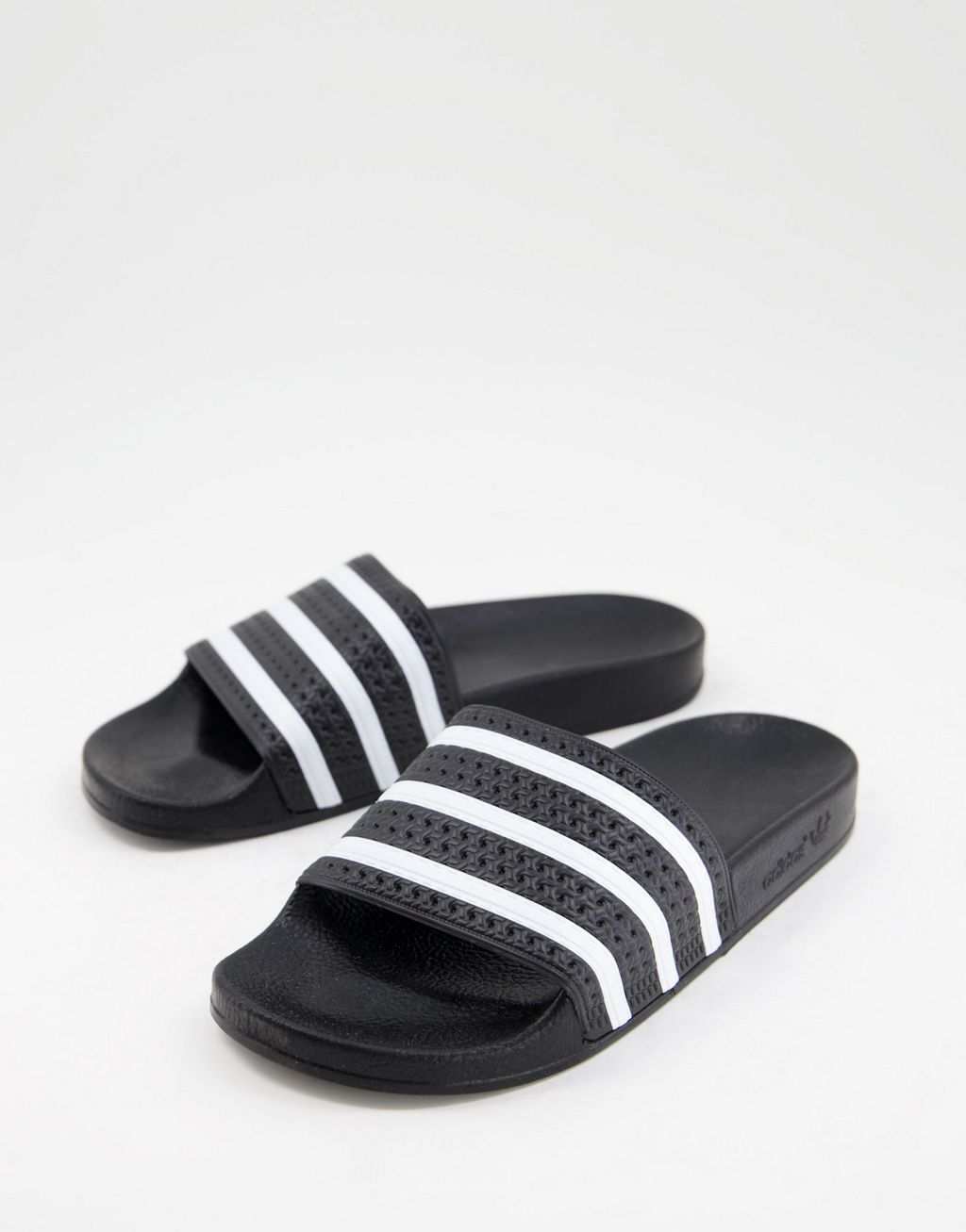 

Черные шлепанцы adidas Originals Adilette