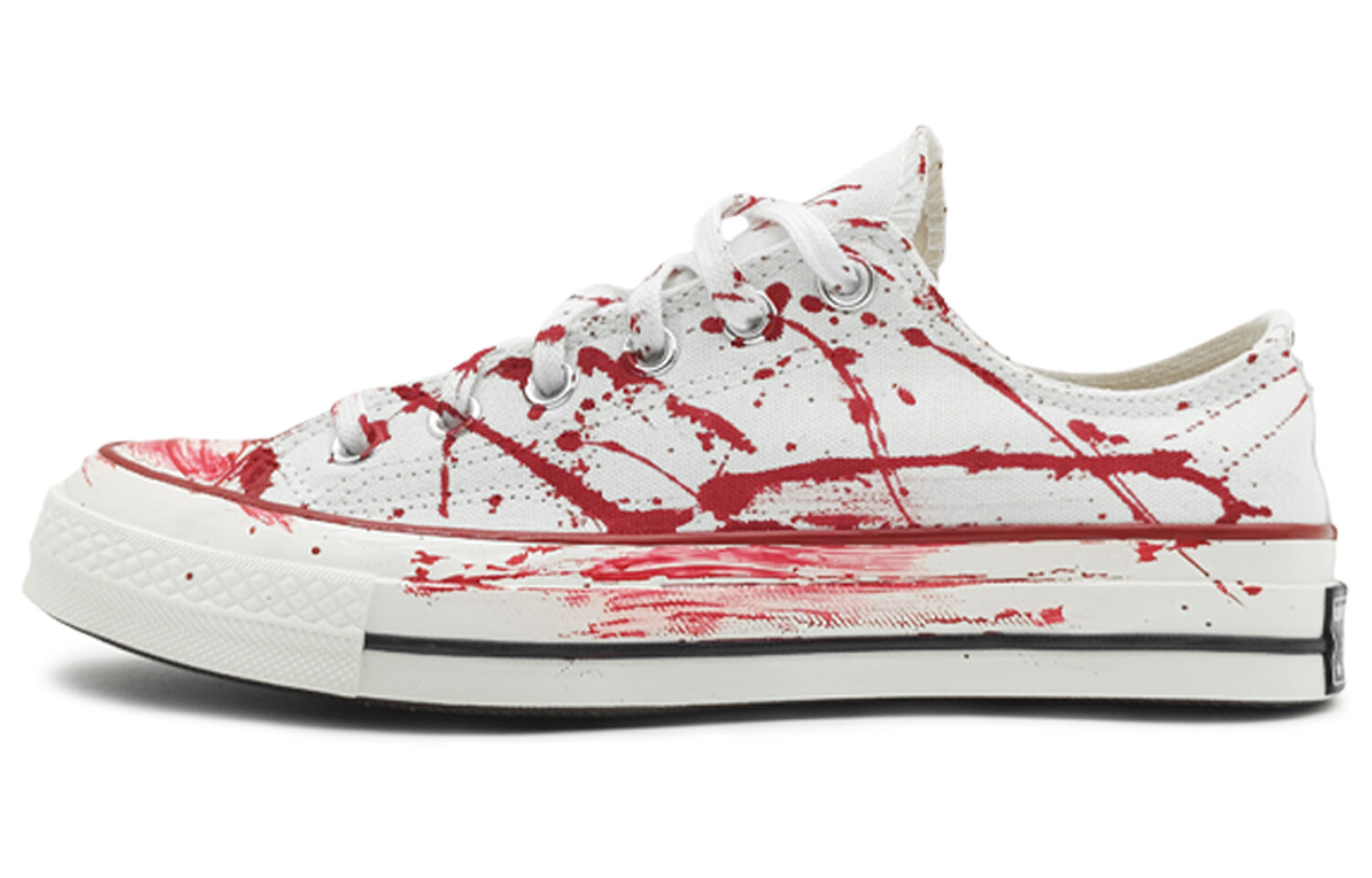 

1970-е годы. Кеды унисекс с высоким берцем, белые/красные. Converse