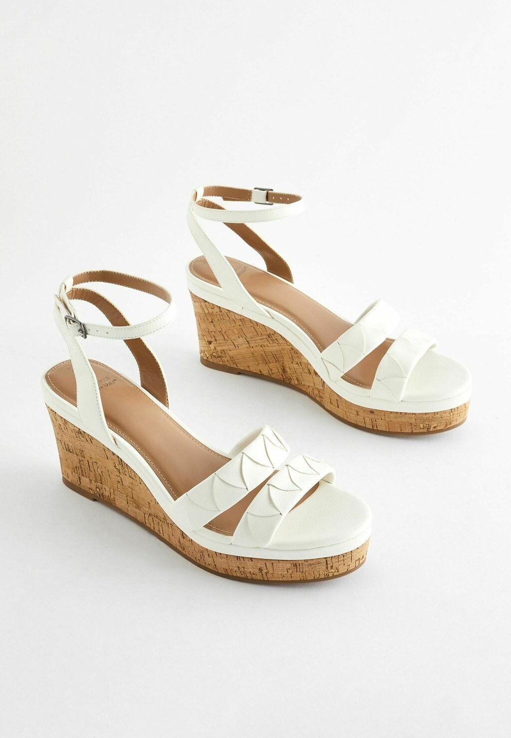 

Туфли парусиновые на танкетке Forever Comfort Double Strap Regular Wide Fit Next, белые