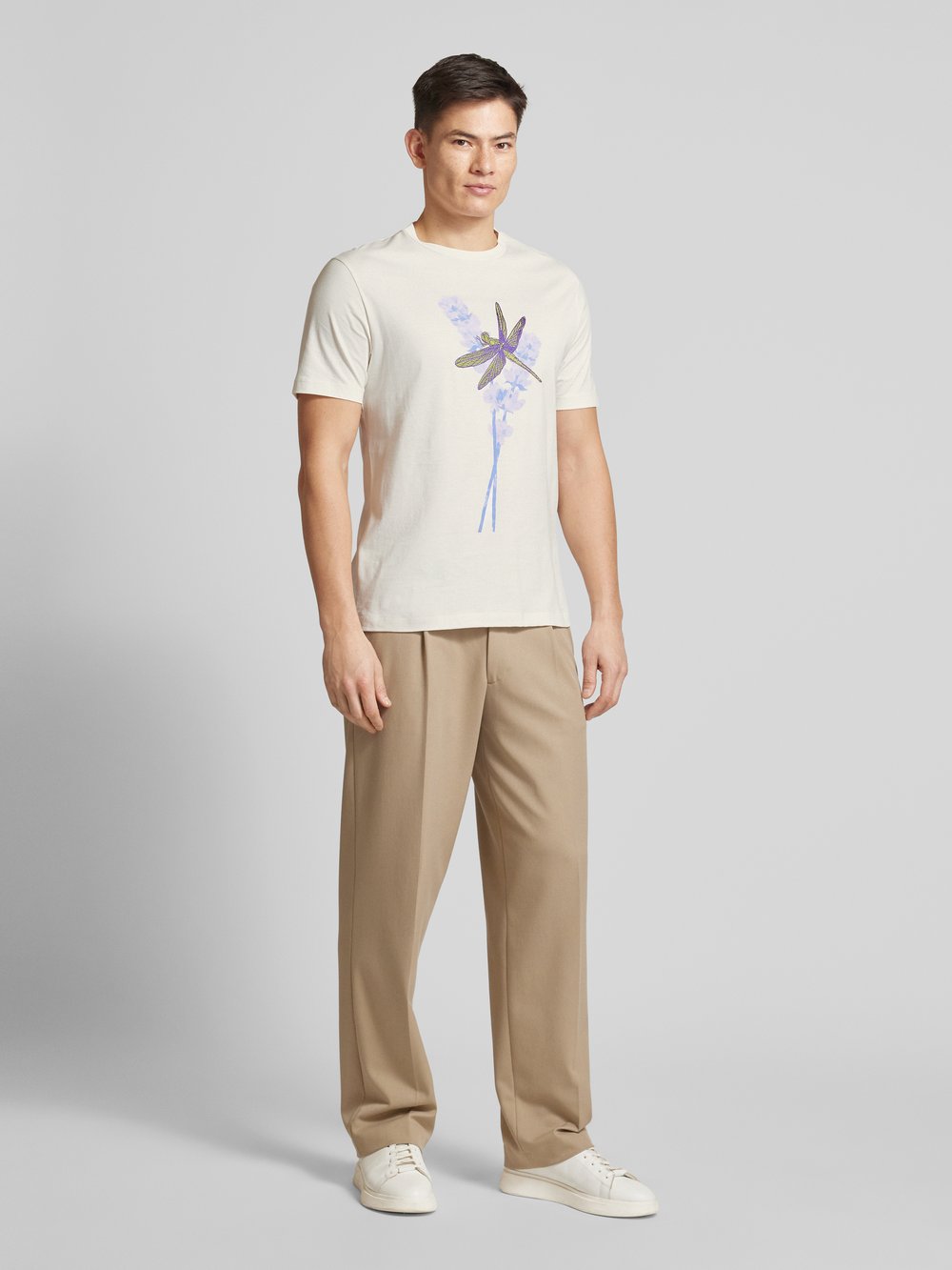 

Футболка с этикеткой Emporio Armani, белый