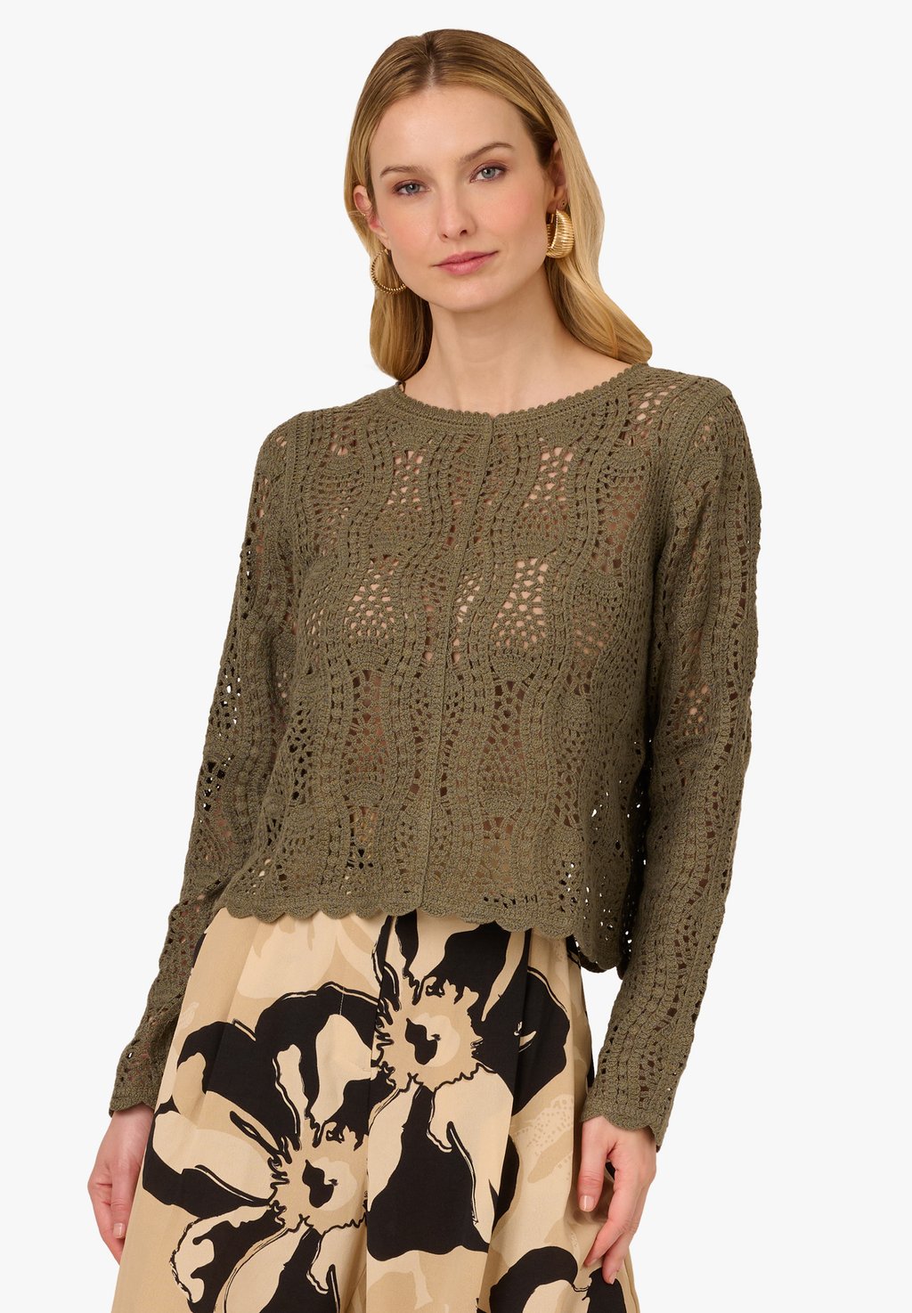 

Джемпер BATEAU NECK LONG SLEEVE SCALLOPED EDGE Adrianna Papell, оливковый