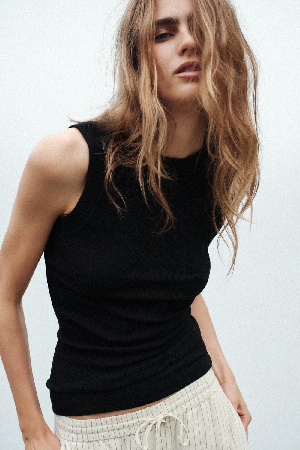 

Широкий ребристый топ ZARA, черный