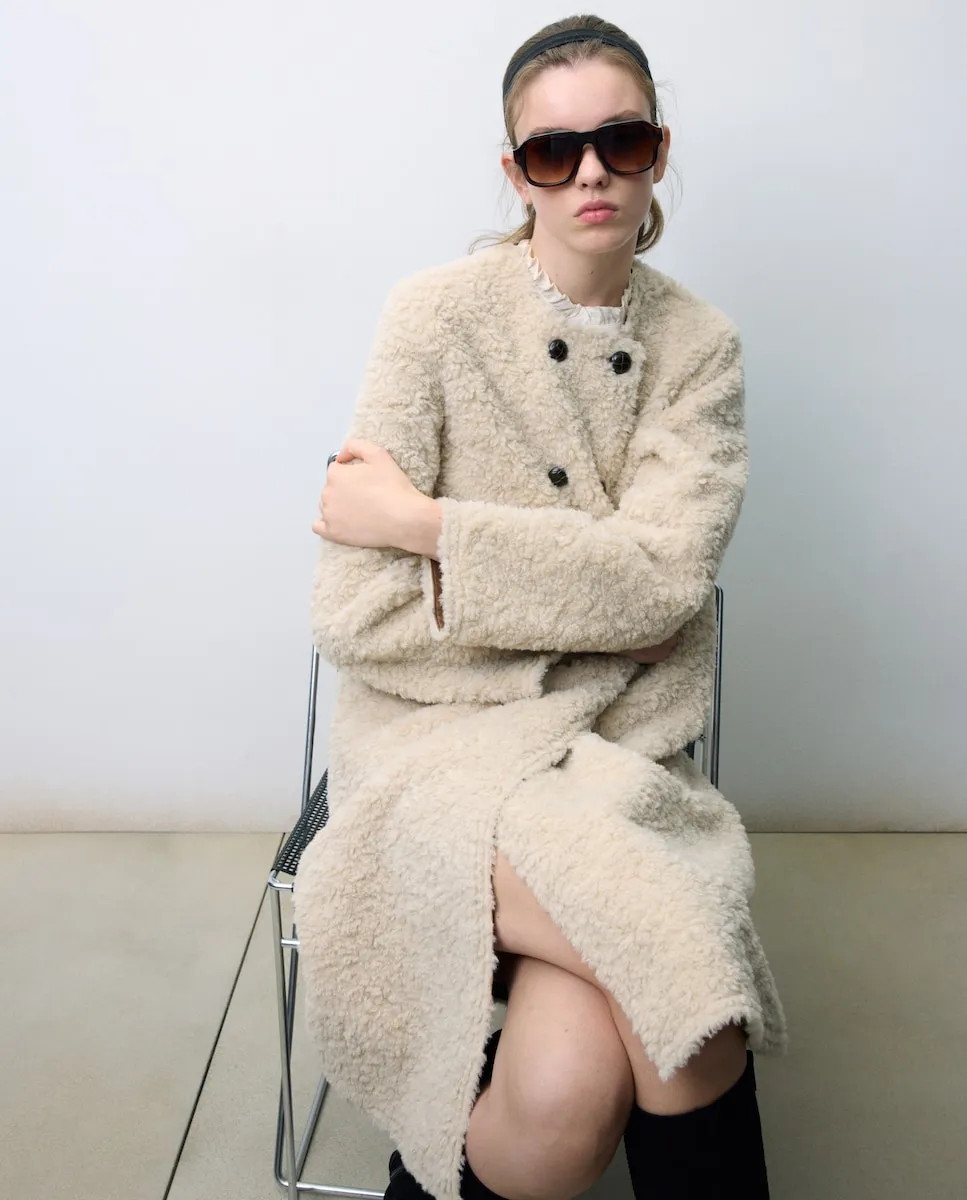 

Пальто с длинным ворсом и воротником-стойкой Tintoretto, экрю