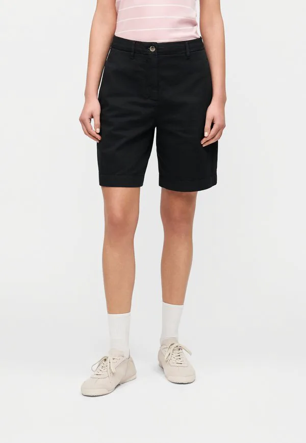 Выстиранные обычные шорты-чиносы Tommy Hilfiger, Black