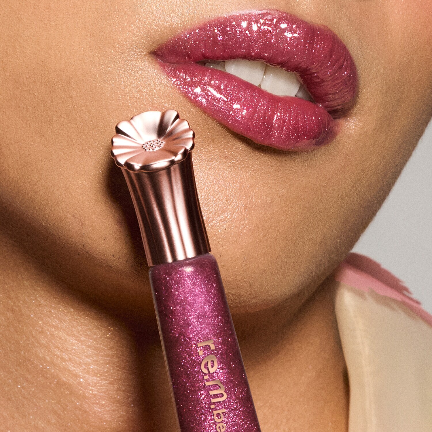 Блеск для губ, придающий объем Wicked: For Good, Poppy Rem Beauty, poppy punch (10 ml) — фото 4