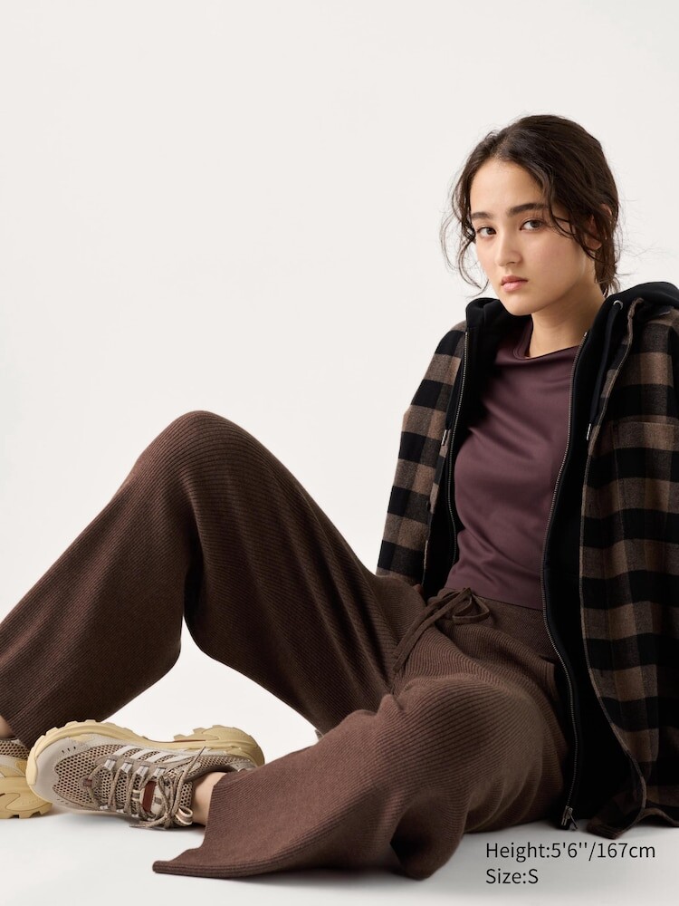 

Трикотажные брюки в рубчик UNIQLO, коричневый