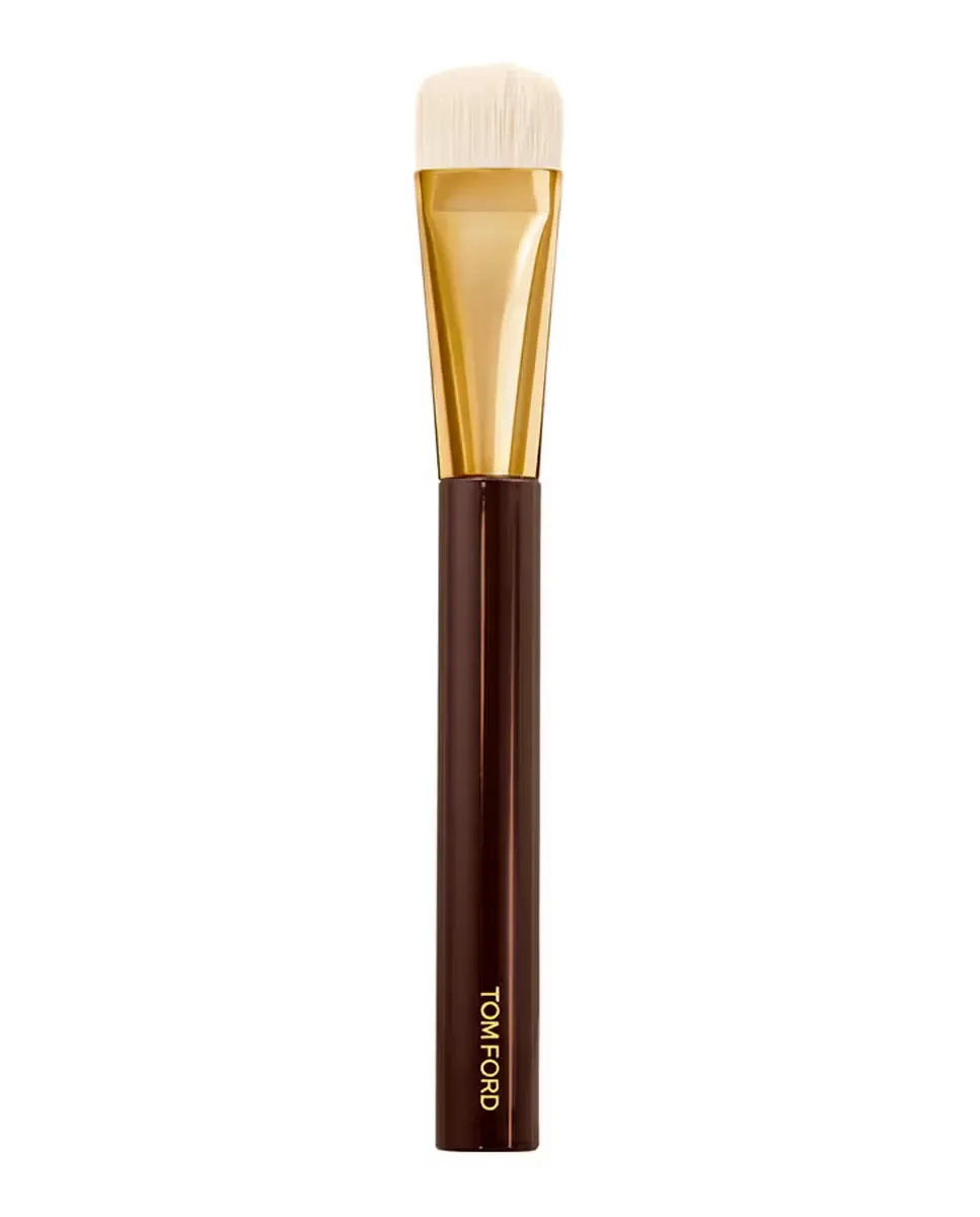 Кисть для лица Brocha De Rostroshade And Illuminate Brush 04 Tom Ford