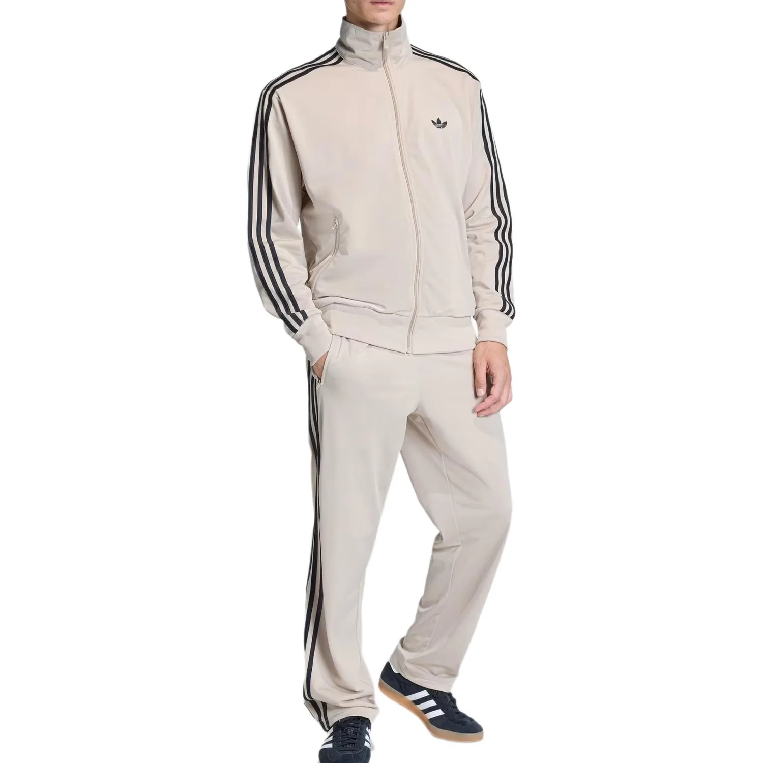 Полосатая куртка для спорта Adidas Originals, Stone Khaki — фото 4