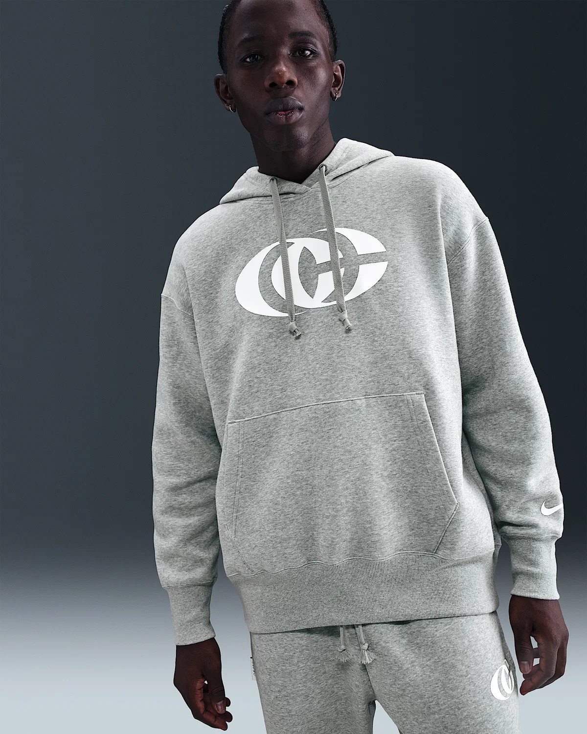 Nike Basketball Phoenix Fleece Pullover Hoodie Caitlin Clark, Dark Grey Heather/White/White — фото 3