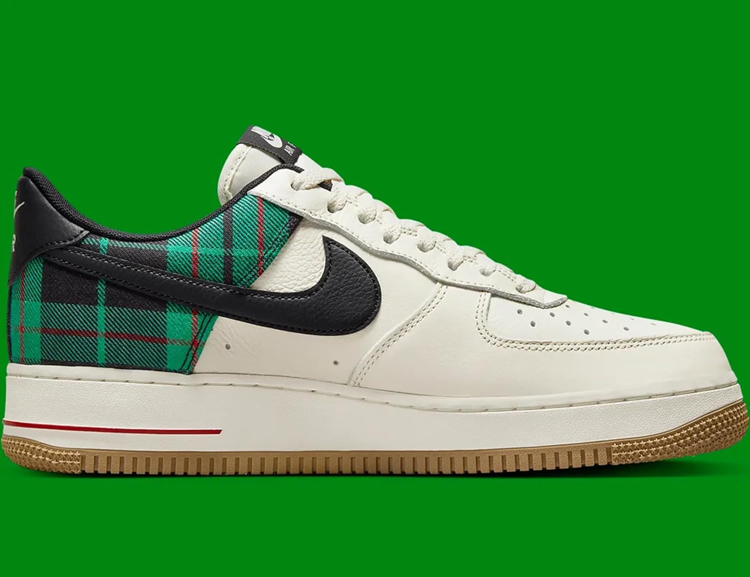 Мужские кроссовки Nike Air Force 1 '07 Lx, слоновая кость/черный/зеленый — фото 4