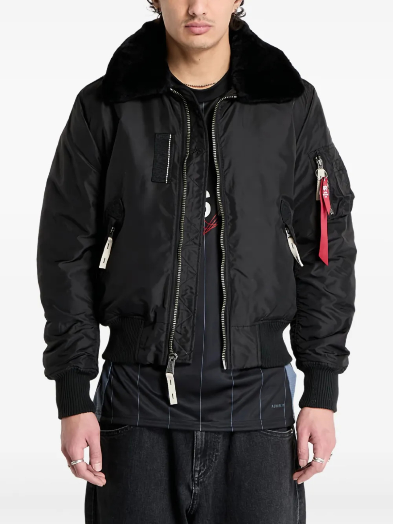 

Alpha Industries куртка-бомбер, черный