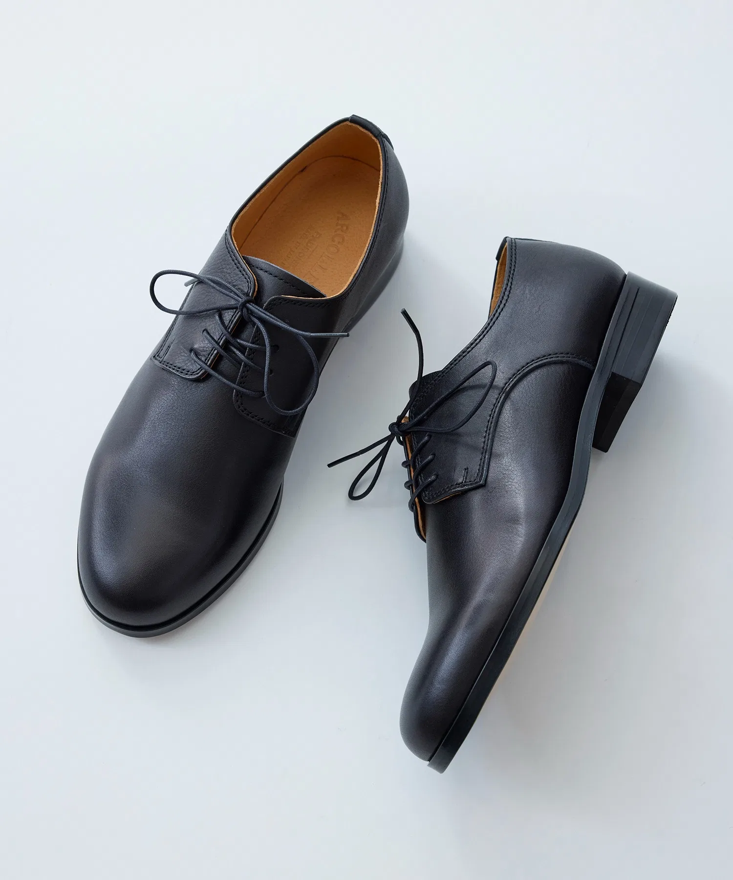 Мужские кожаные туфли ARCOLLETTA PADRONE EX DERBY PLAIN TOE чёрные