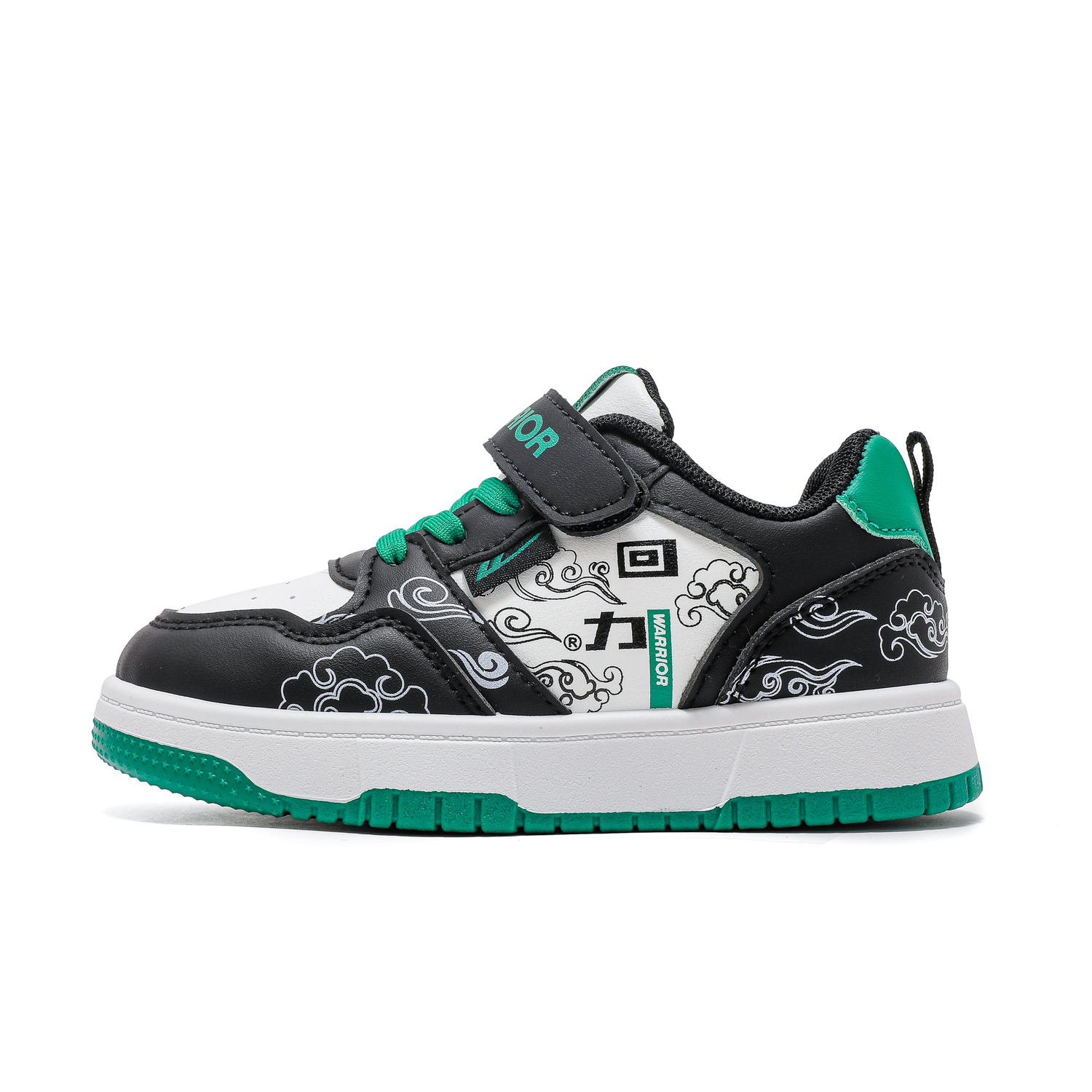 

Износостойкие дышащие низкие детские скейтбордические кроссовки Kids WARRIOR, белый/черный/зеленый