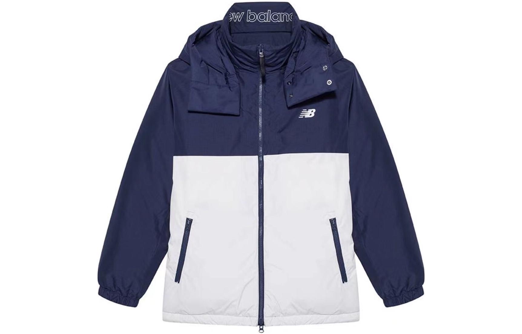

New Balance Пуховик унисекс синего цвета с белыми надписями, Синий, New Balance Пуховик унисекс синего цвета с белыми надписями