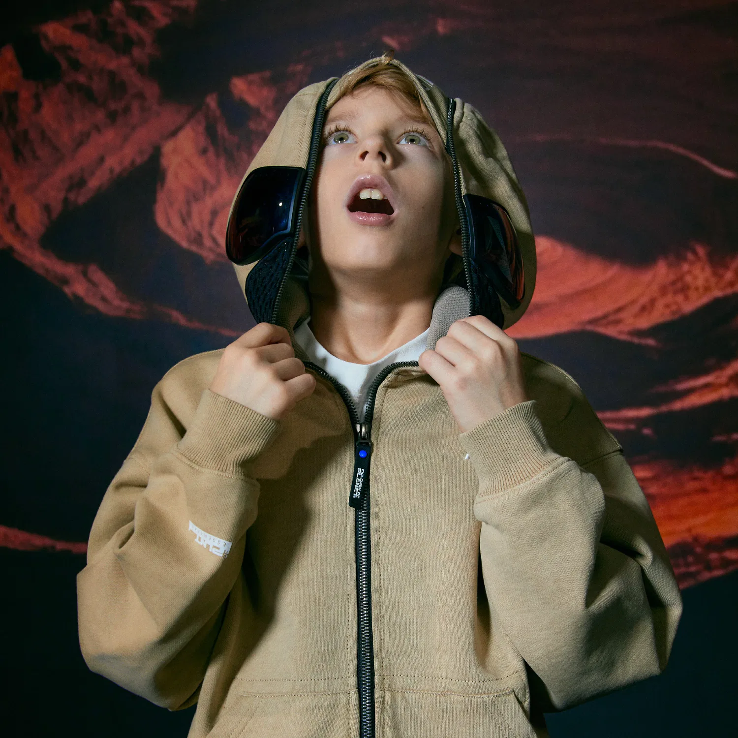 Детская толстовка на молнии Kuiper Faded Goggle Sweat, песочная, от Children Of Planet — фото 2