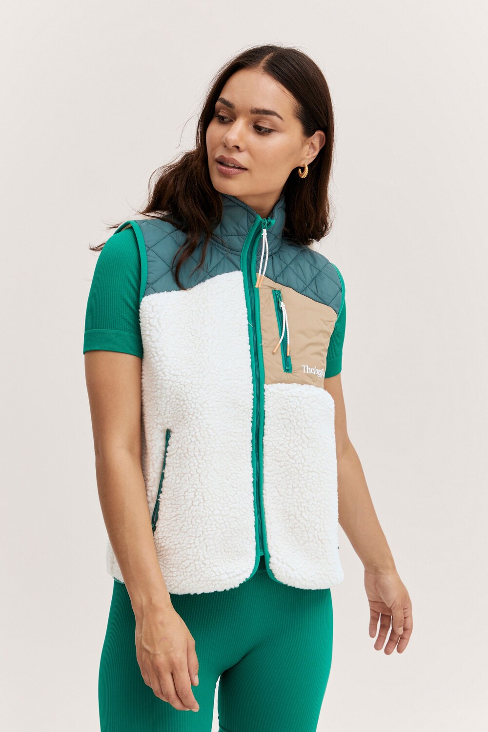 

Утепленный жилет TheJoggConcept. Plüsch JCBERRI WAISTCOAT 2 22800080, зеленый