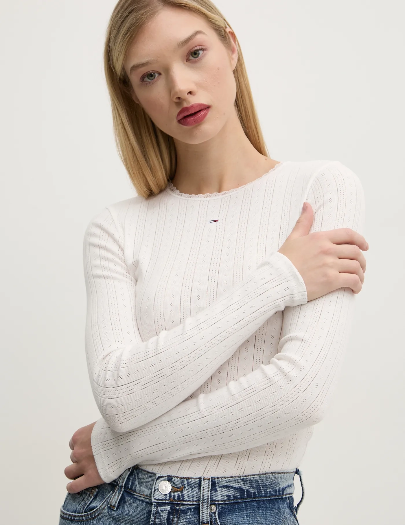 

Хлопковый топ с длинными рукавами Tommy Jeans, белый