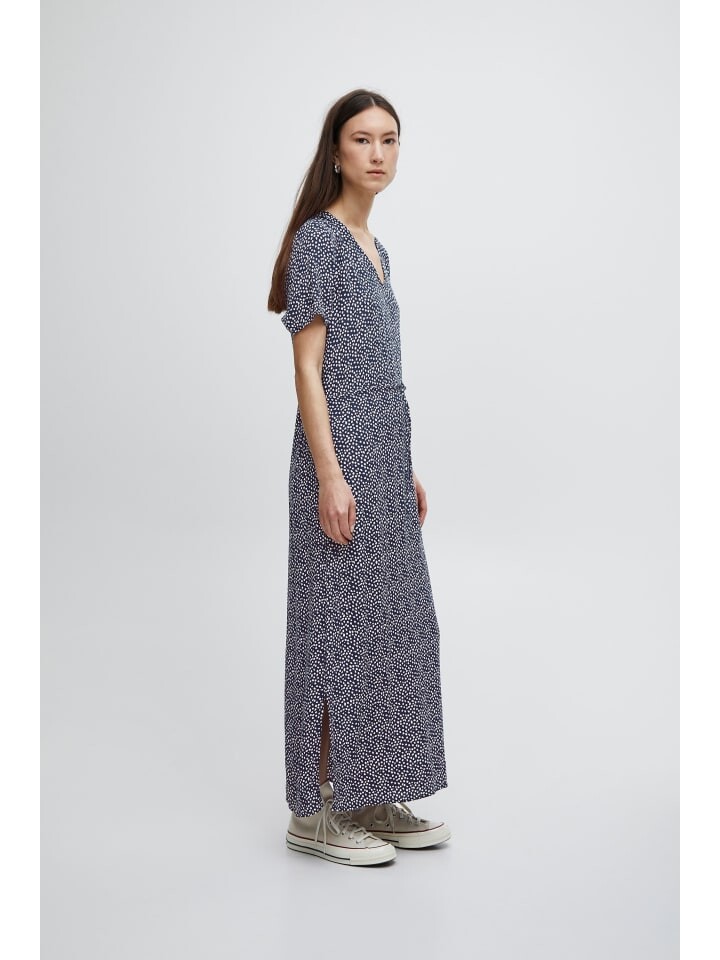

Короткое платье ICHI Blusenkleid IHMARRAKECH AOP DR13 - 20119496 Maxi-Kleid mit V-Ausschnitt, синий