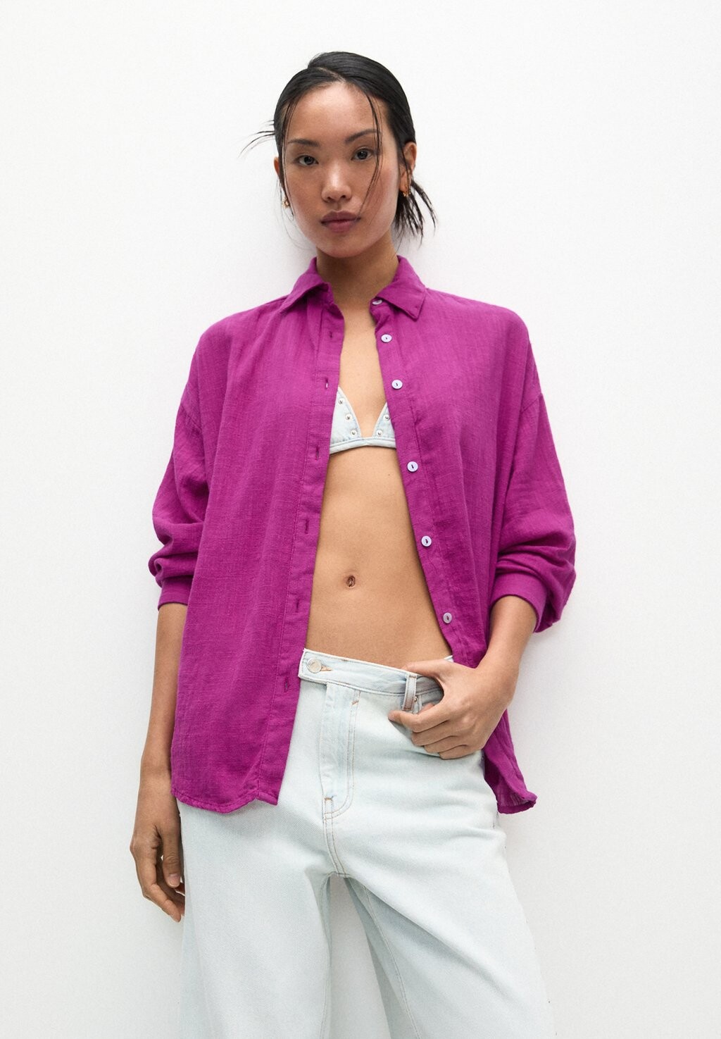 

Рубашка Rustic Oversize PULL&BEAR, фиолетовая