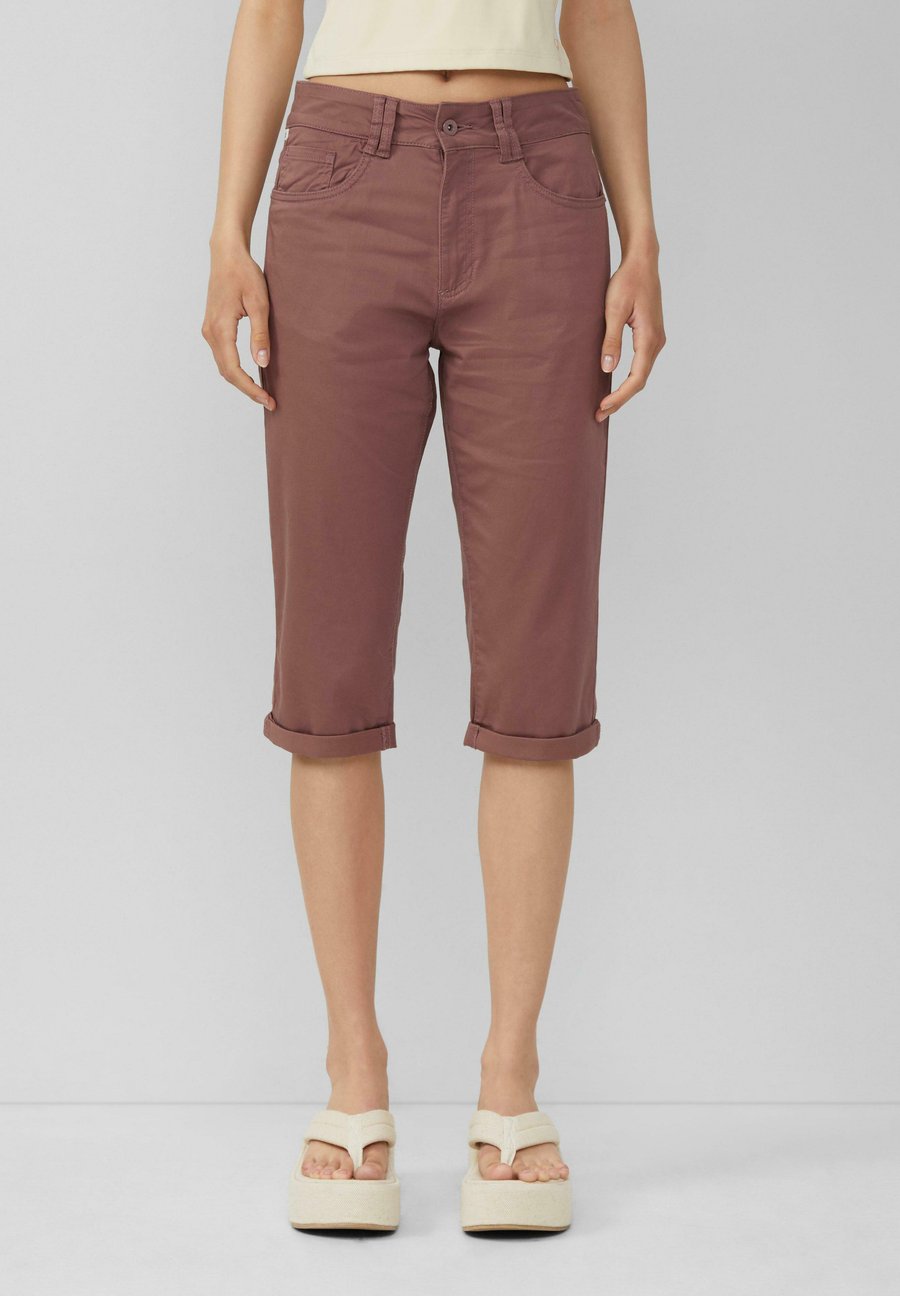 

Шорты QS CAPRI CATIE SLIM FIT MID RISE, Altrosa/Purple