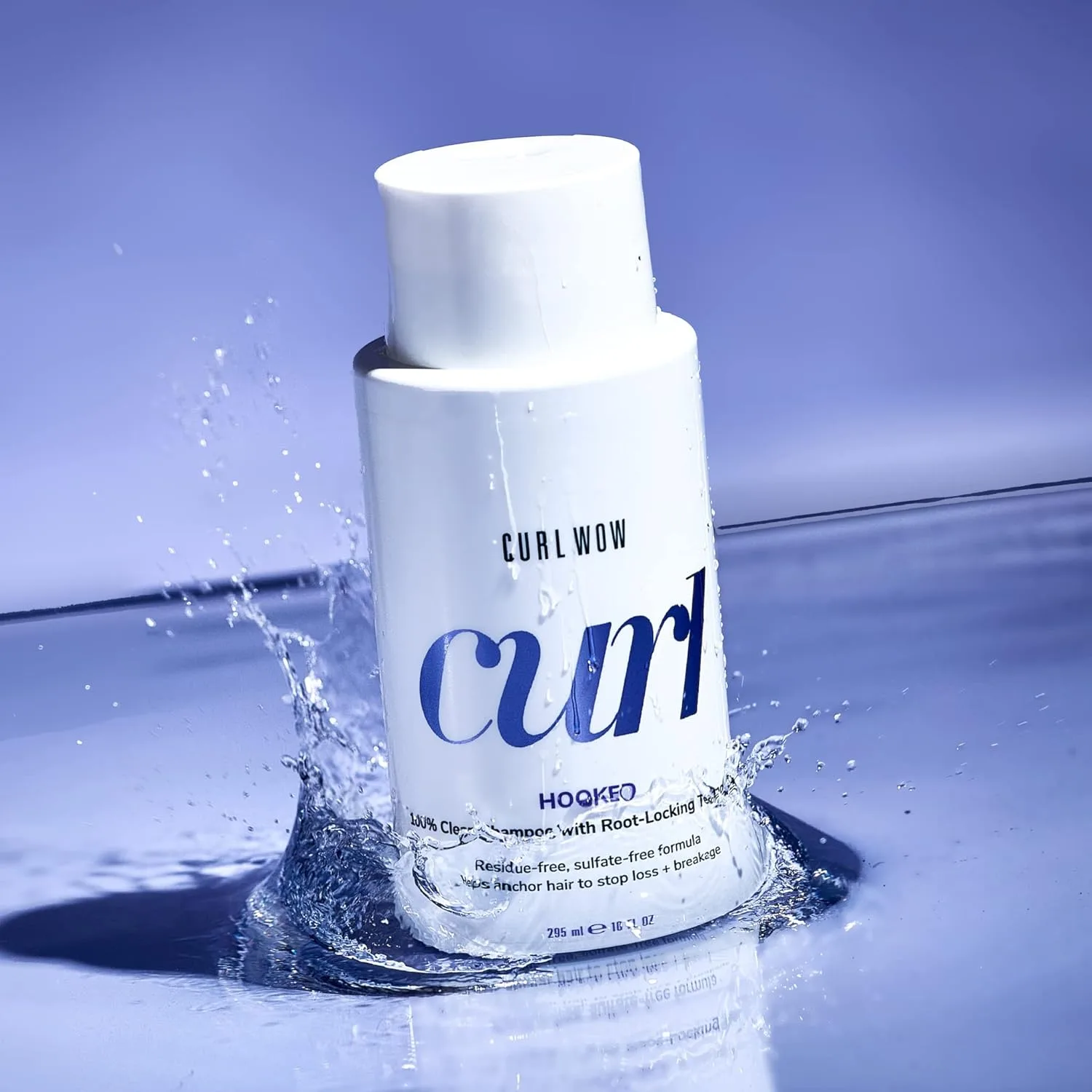 Шампунь COLOR WOW Curl Wow Hooked 100% Clean с технологией фиксации у корней - обильно пенящаяся формула без сульфатов не оставляет следов и помогает закрепить волосы, предотвращая их выпадение. — фото 3